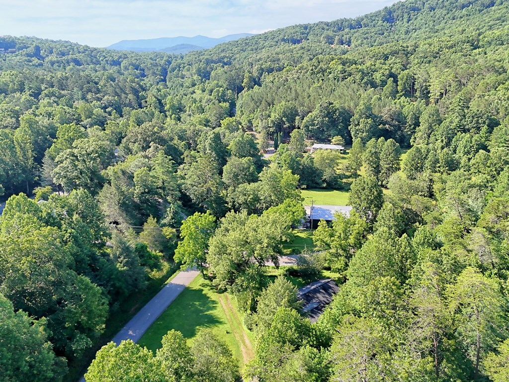Property Photo: 820 Ash Loop Road GA 30513