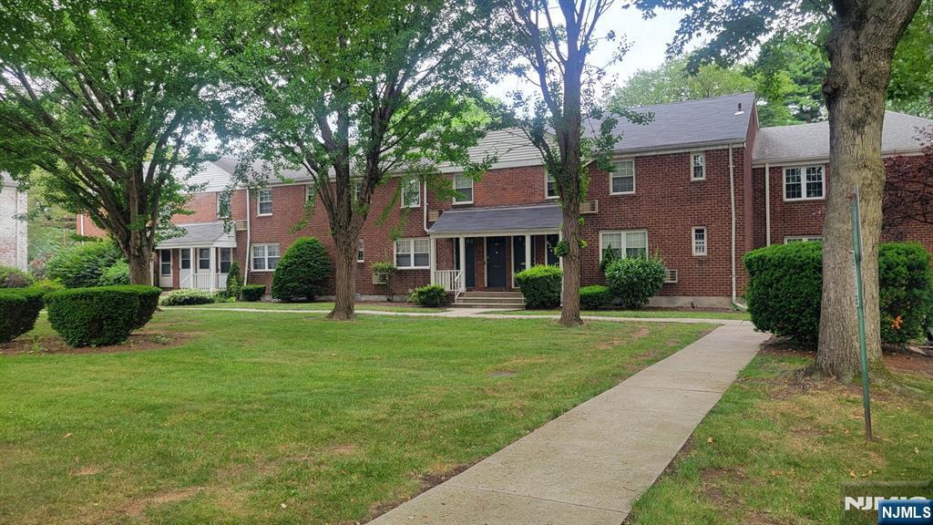Property Photo:  57 Clark Court 57  NJ 07070 