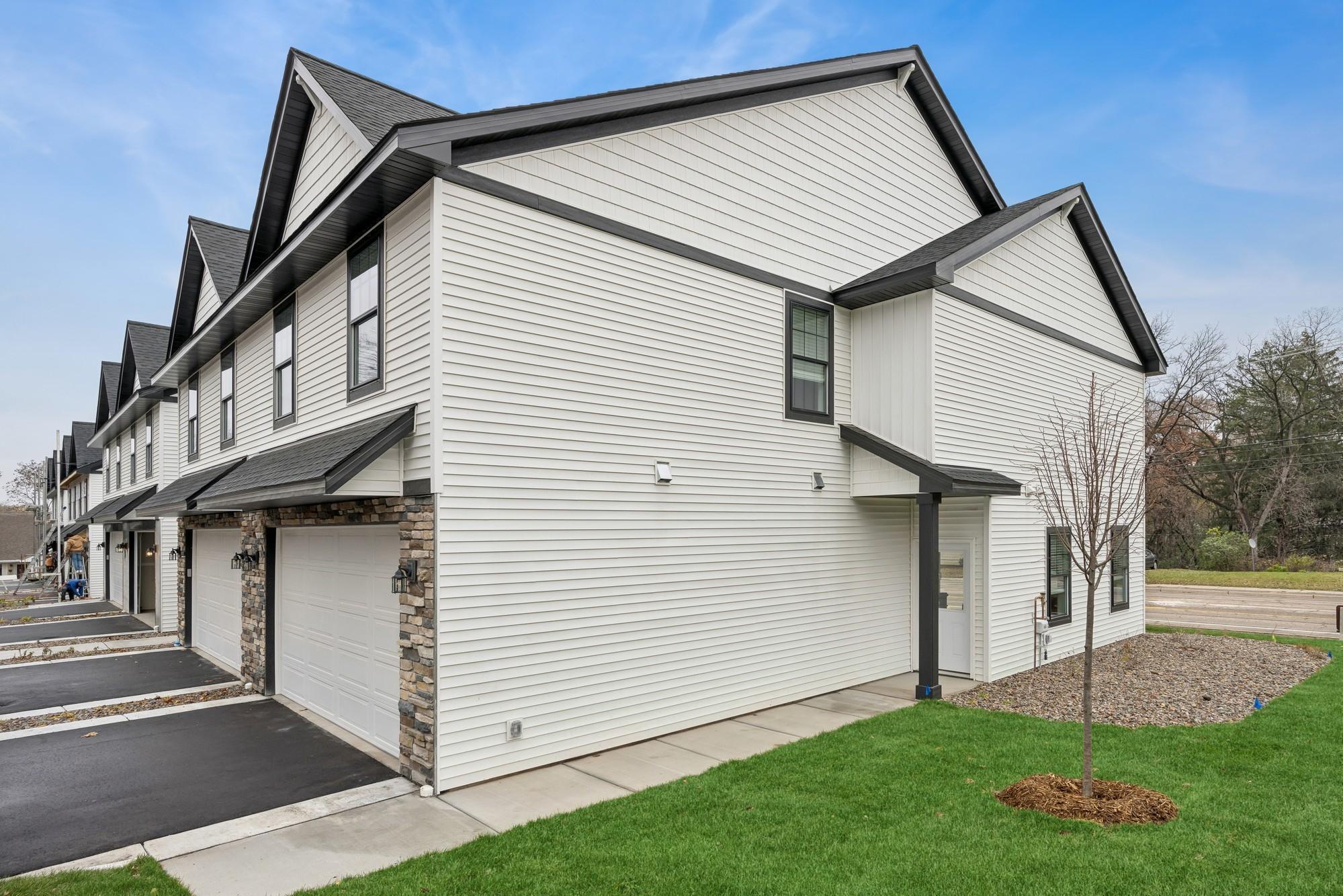 3401 Douglas Drive N  Crystal MN 55422 photo