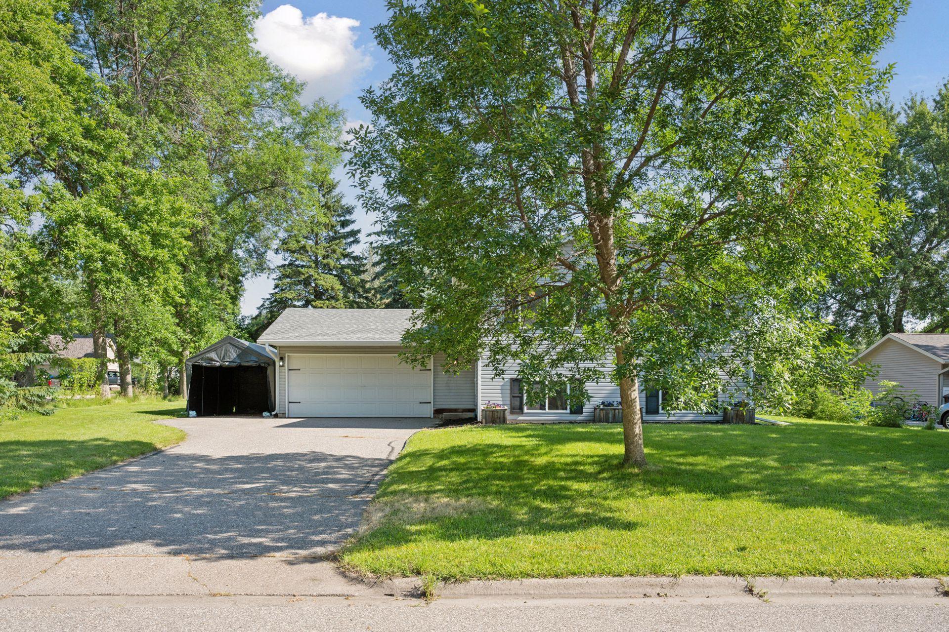 Property Photo: 401 Sigrid Drive MN 55313