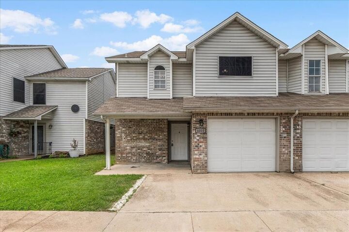 Property Photo: 4010 Southern Charm Court TX 76016
