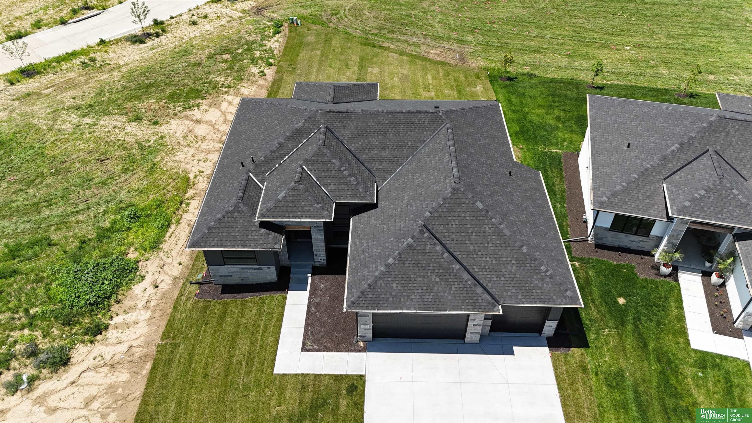 Property Photo:  5808 N 198th Street  NE 68022 