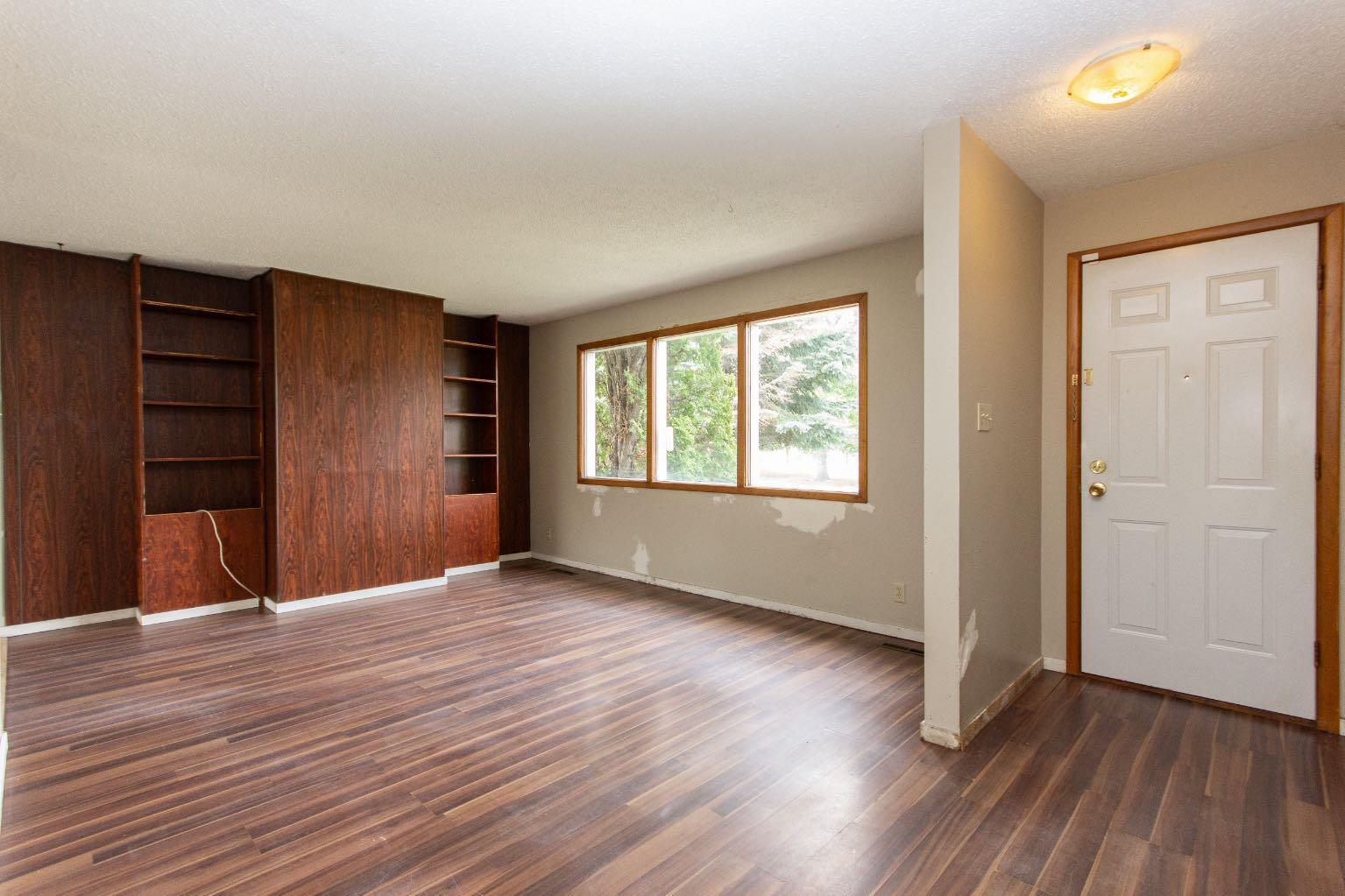 Property Photo: 9 Spencer Street AB T4N 0B1