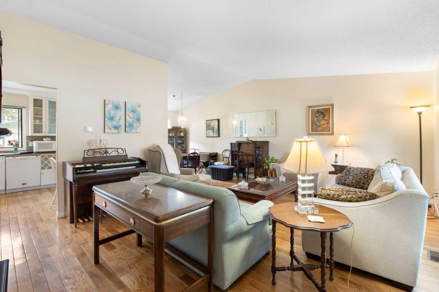 Property Photo: 30 Ardiel Drive AB T1S 1G6