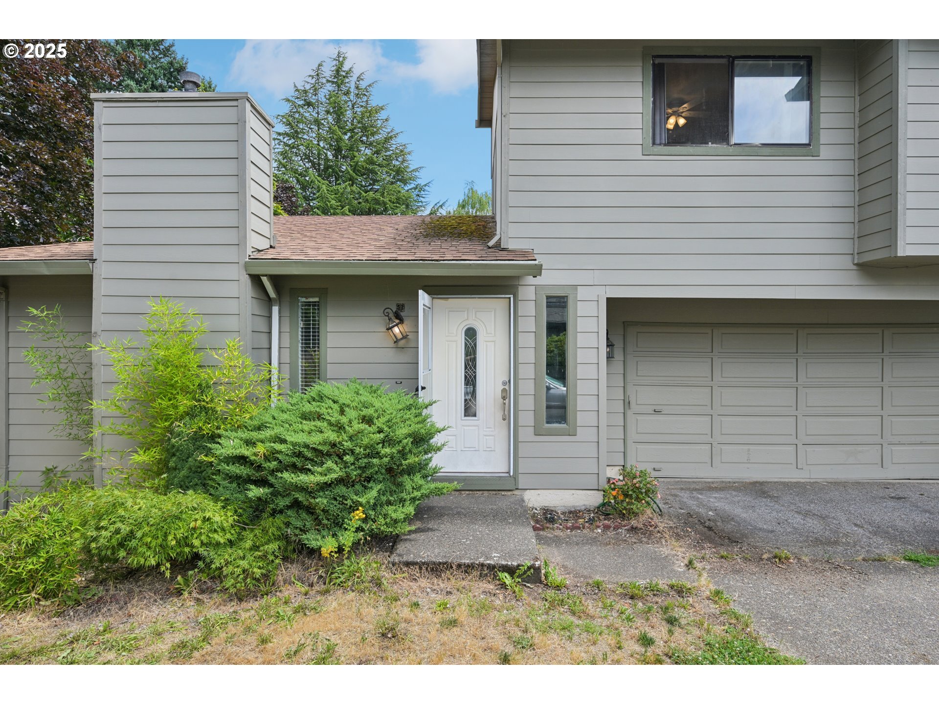 Property Photo: 14923 NE Graham St OR 97230