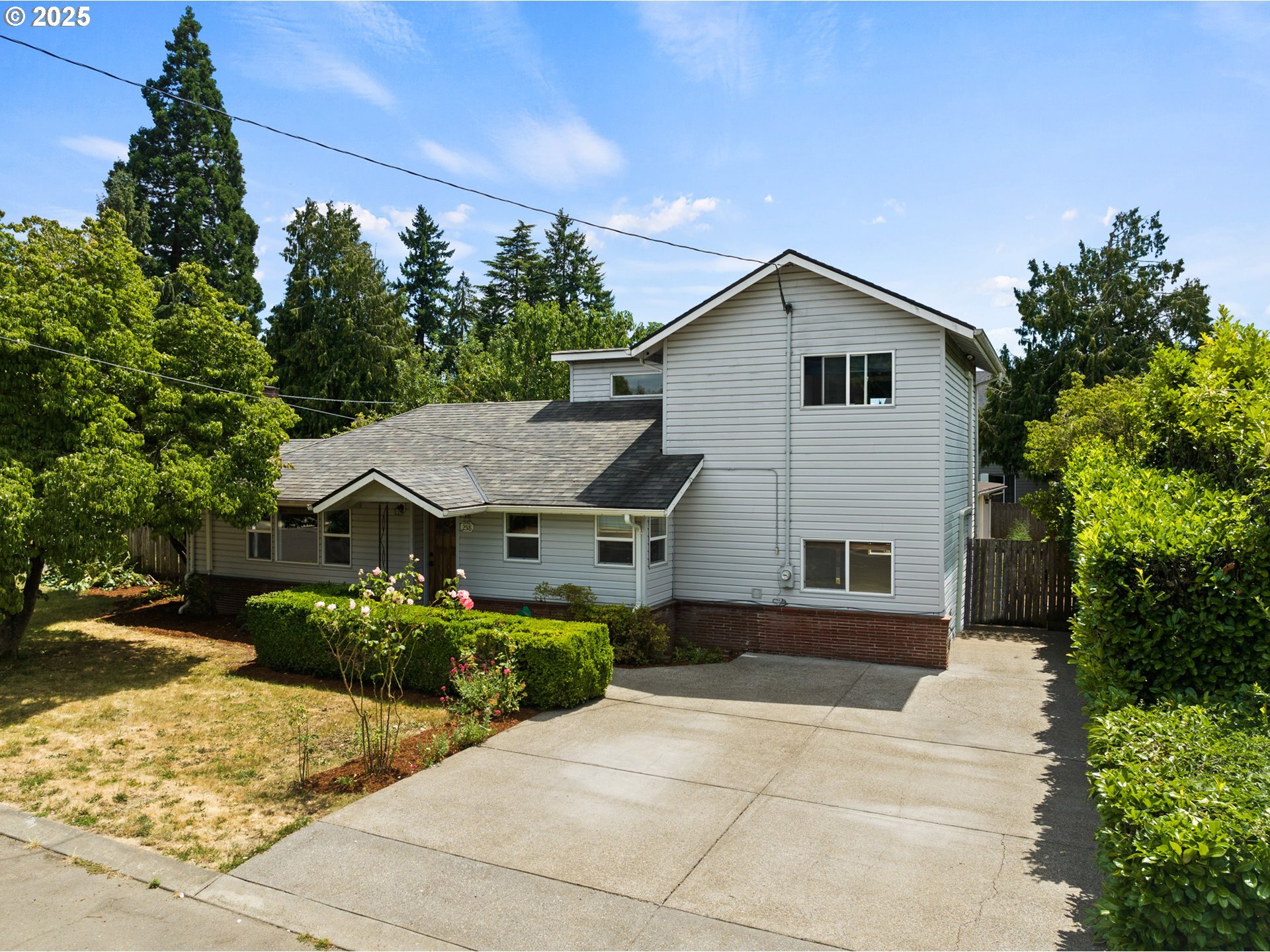 2518 SE Chestnut St  Milwaukie OR 97267 photo