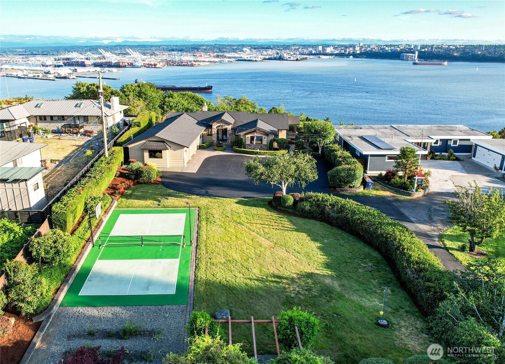 Property Photo: 4702 Browns Point Boulevard NE WA 98422