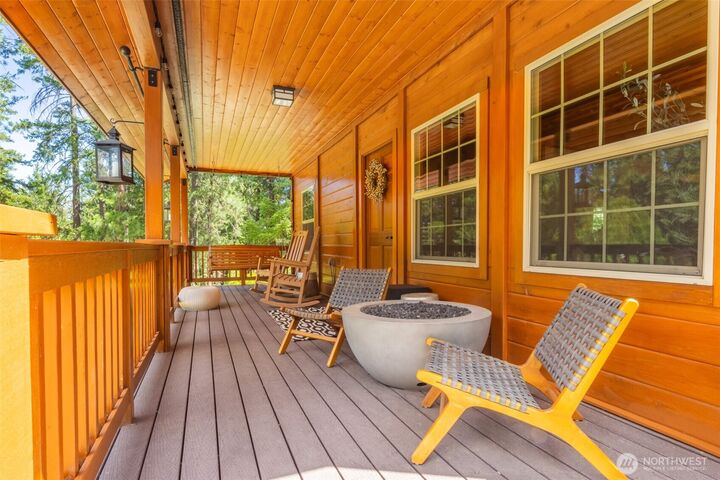 Property Photo: 120 Noble Place WA 98922