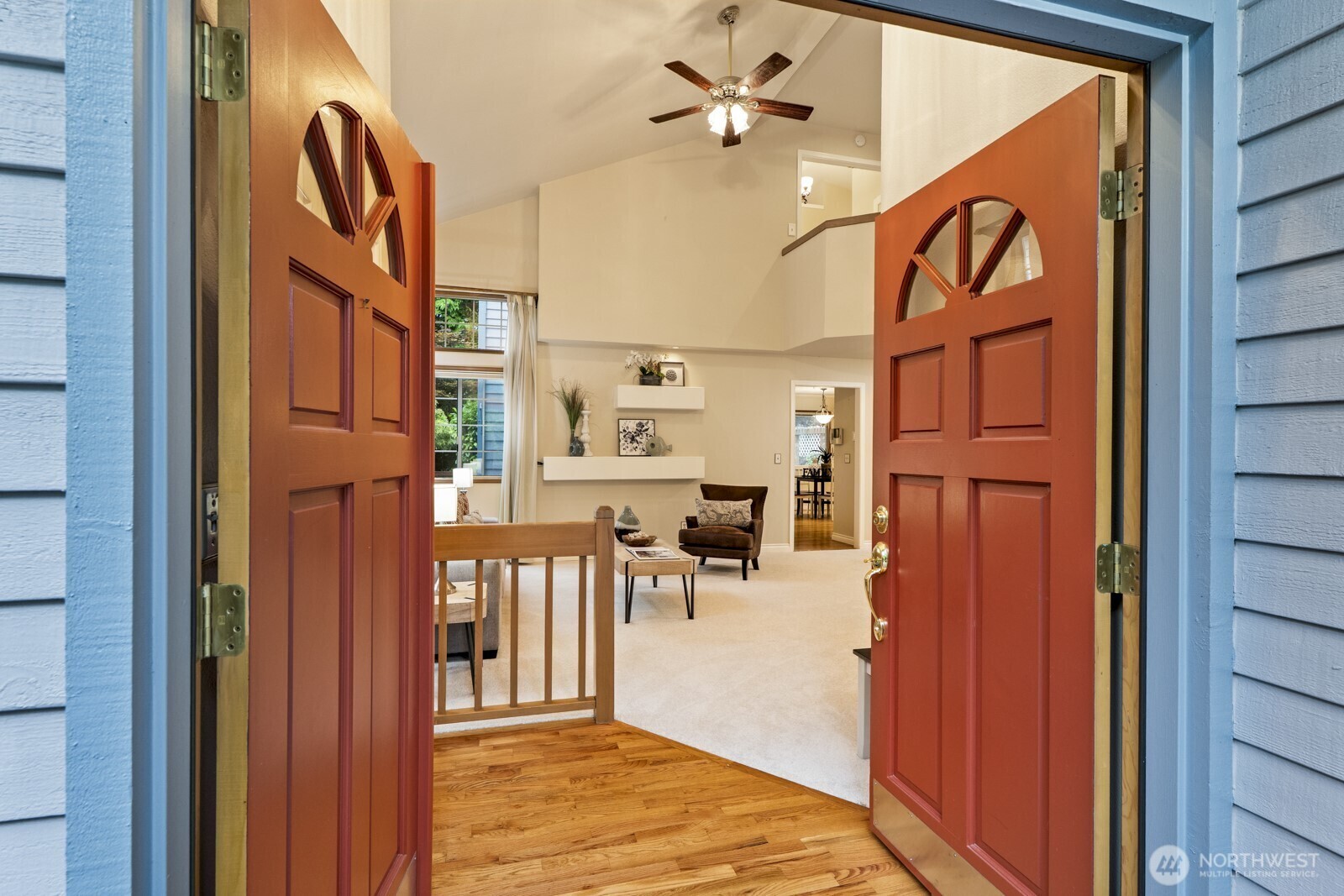Property Photo:  20410  Hollyhills Drive NE  WA 98011 