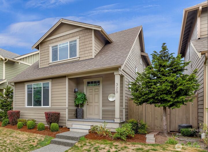 Property Photo:  320  Tremont Avenue  WA 98226 