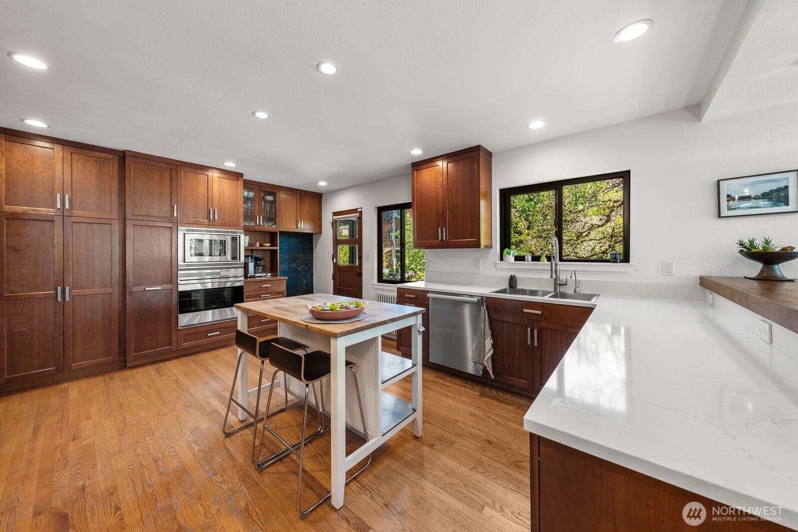 Property Photo: 3516 NE 43rd Street WA 98105