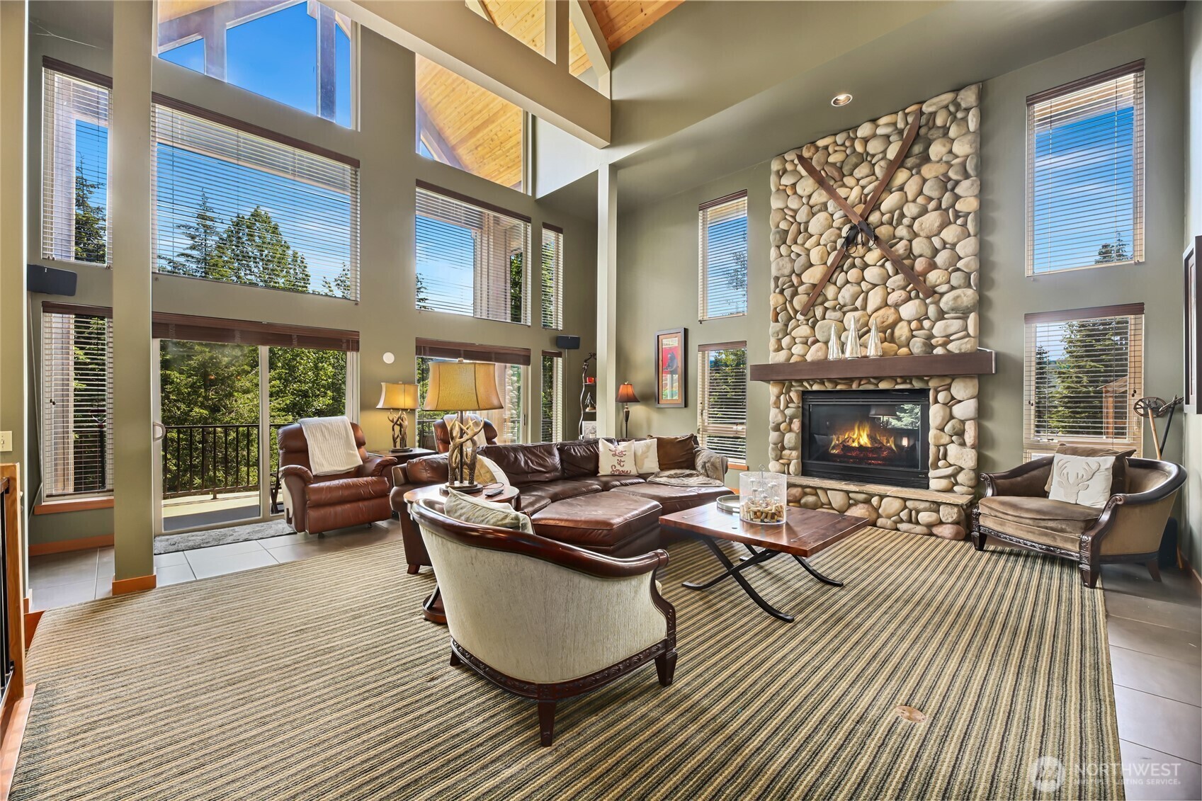 Property Photo: 220 Kearny Drive WA 98068