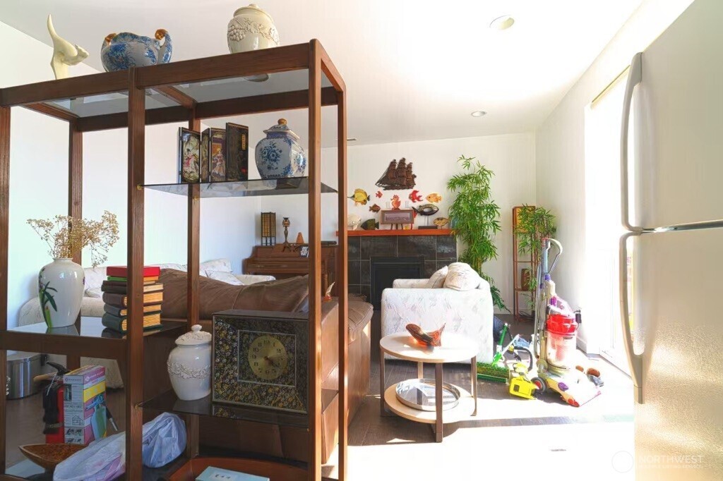 Property Photo:  24003  21st Avenue S  WA 98198 