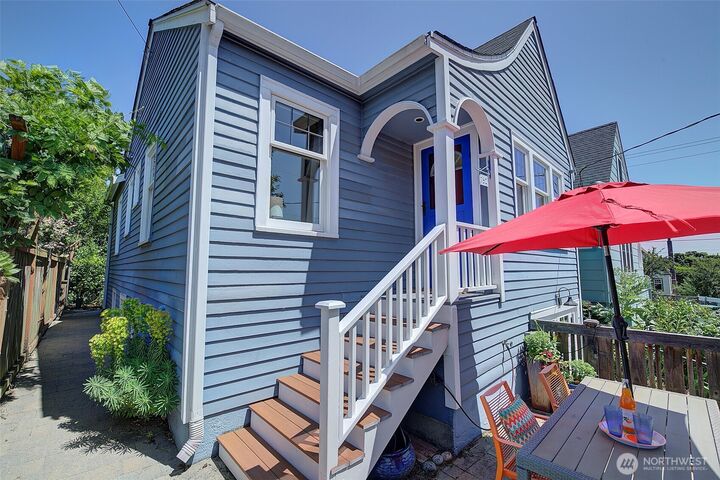 Property Photo:  752 N 84th  WA 98103 