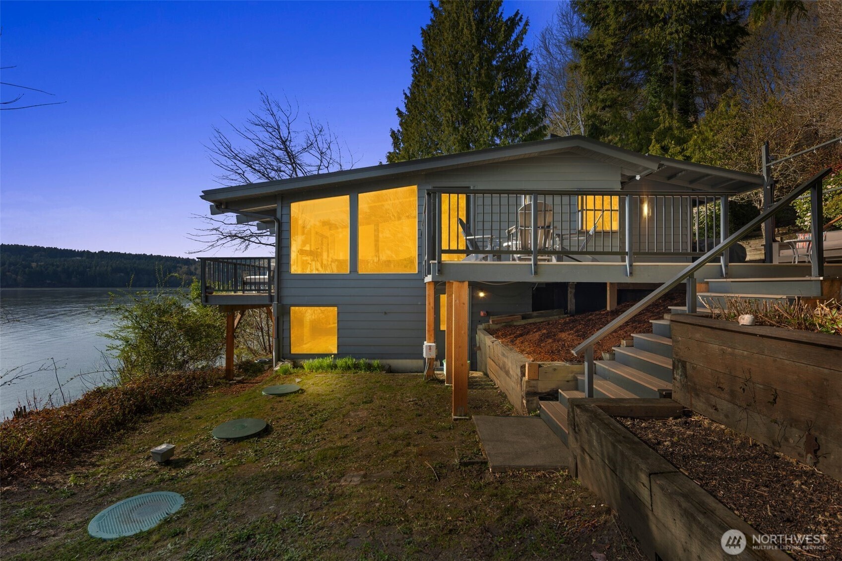 Property Photo: 28605 Manzanita Beach Road SW WA 98070