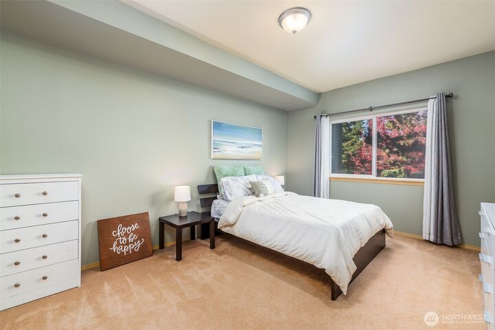 Property Photo: 512 Darby Drive 213 WA 98226