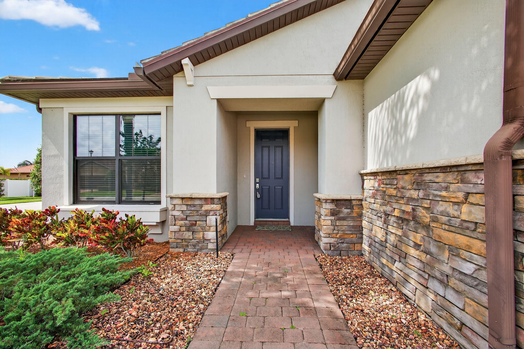 Property Photo: 194 SE Courances Drive FL 34984