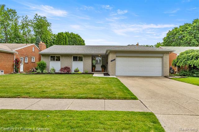 17276 Midway Avenue  Allen Park MI 48101 photo