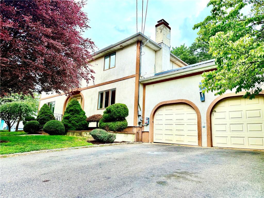 Property Photo:  74 Plymouth Road  RI 02914 