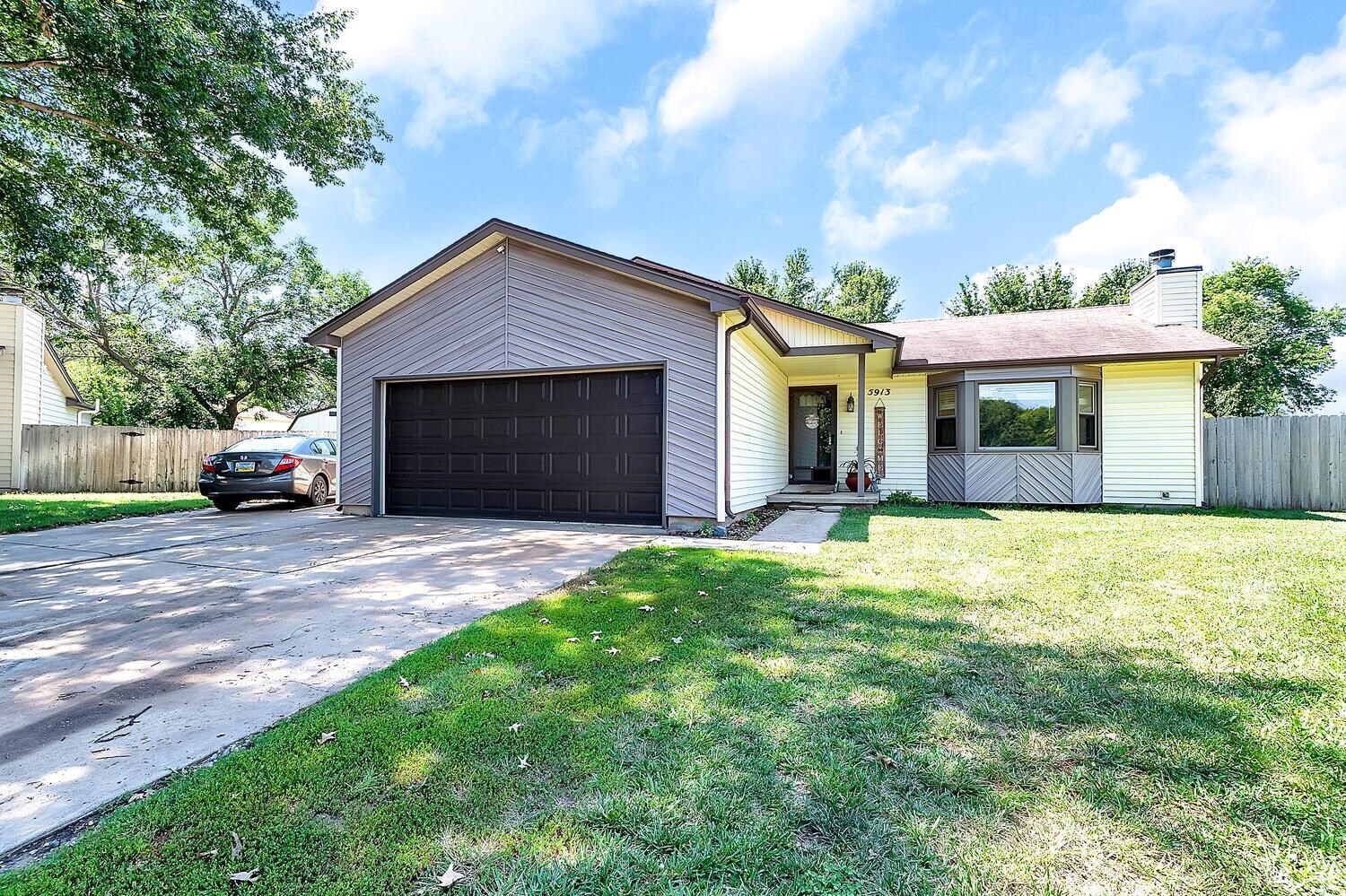 Property Photo: 5913 W 37th Ct S KS 67219-1756