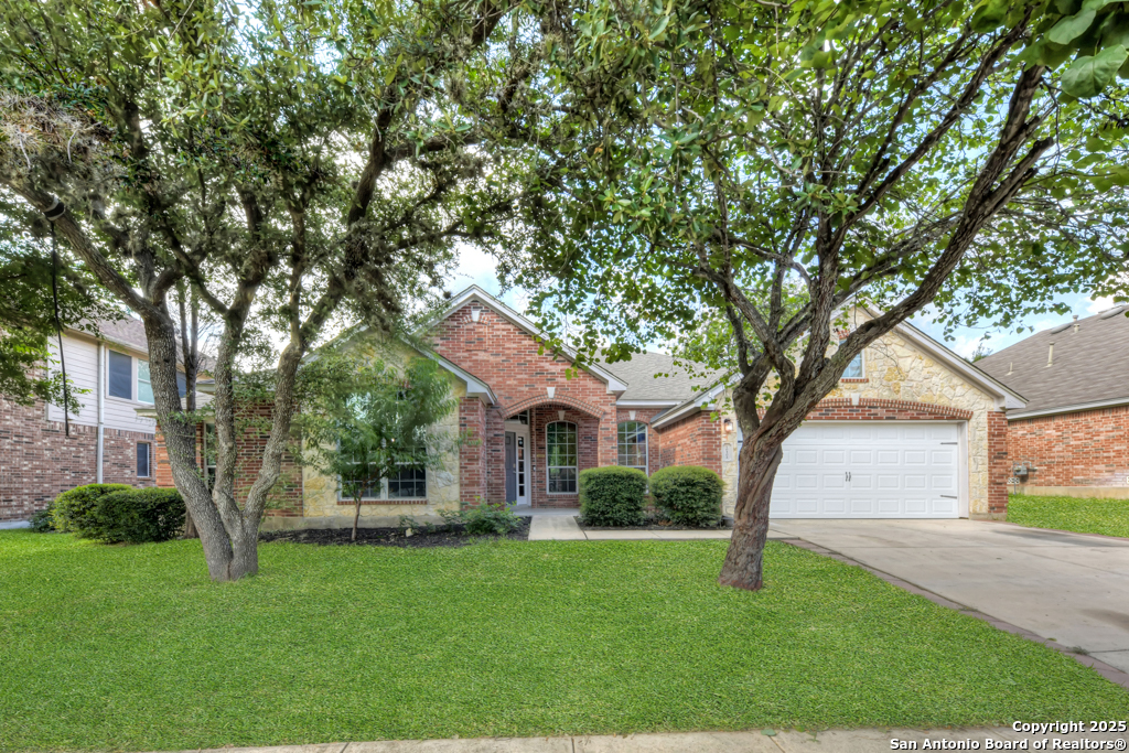 Property Photo:  10502 Black Horse  TX 78023 