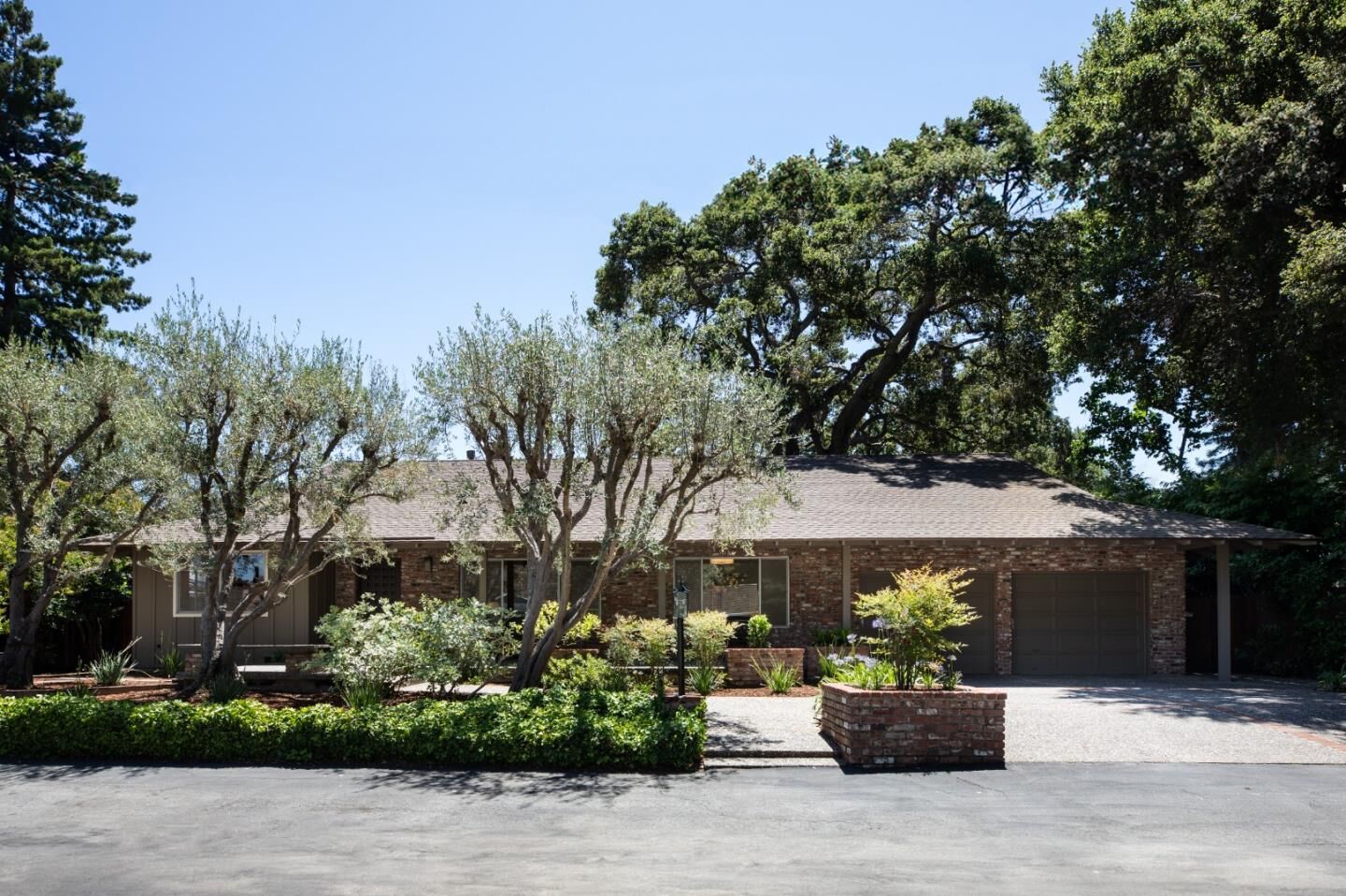 Property Photo:  369 Lennox Avenue  CA 94025 