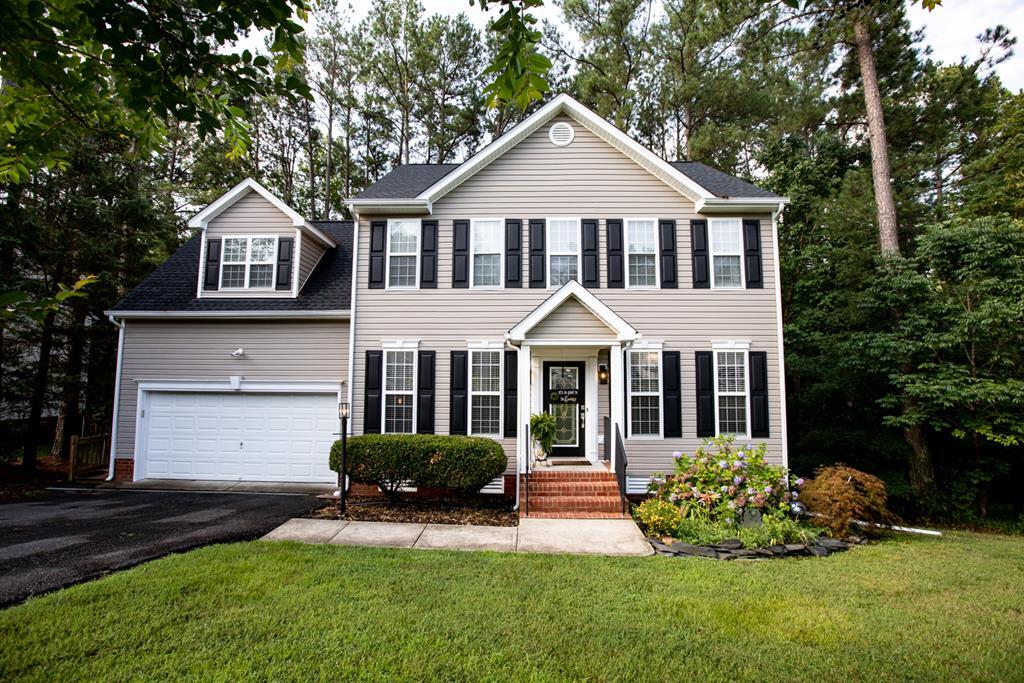 Property Photo: 107 Cabells Court VA 23901