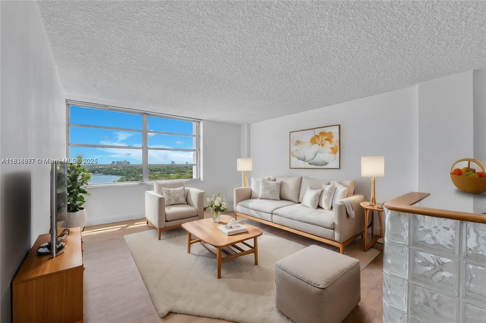 Property Photo: 150 SE 25th Rd 15J FL 33129