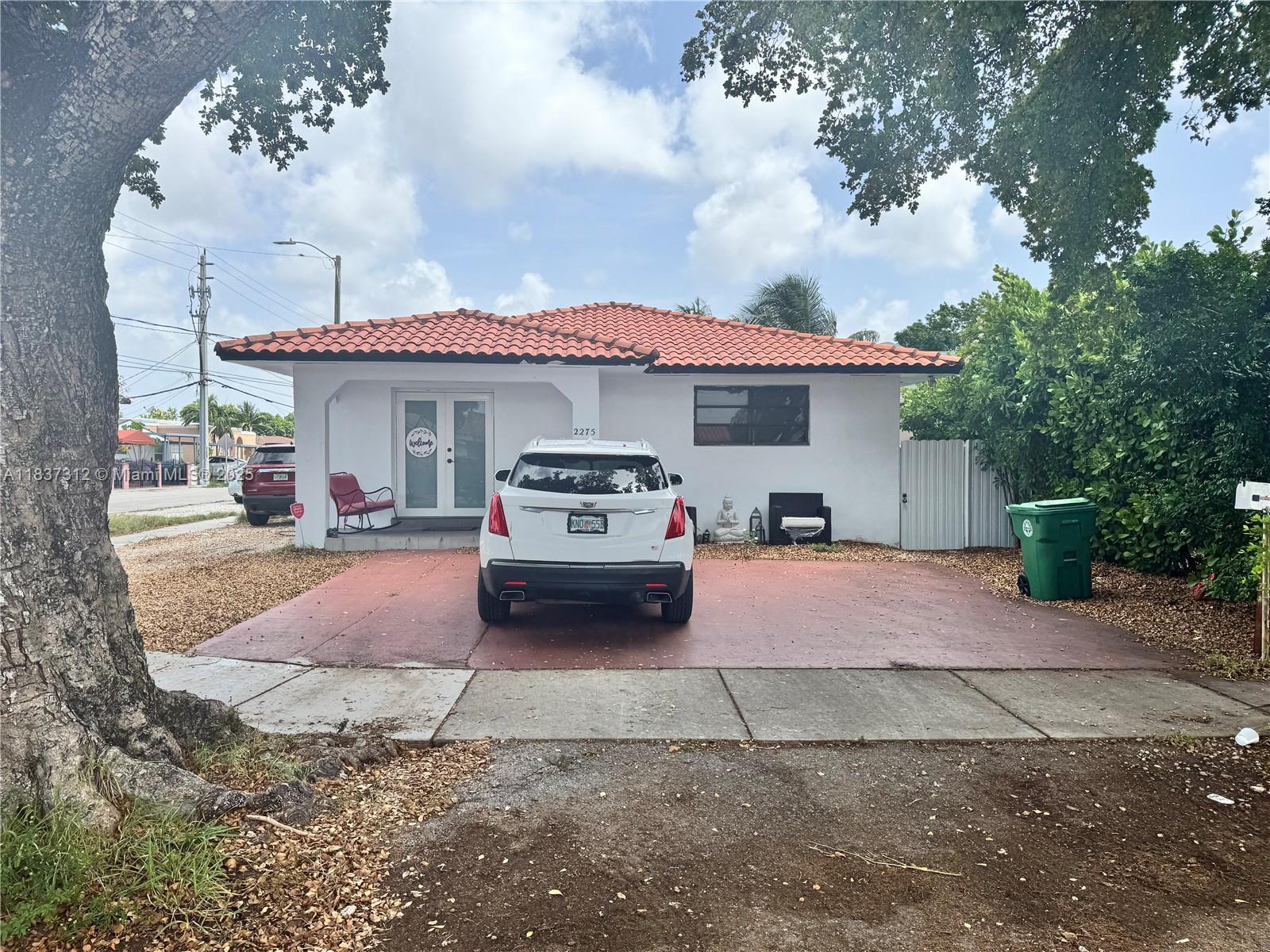 Property Photo: