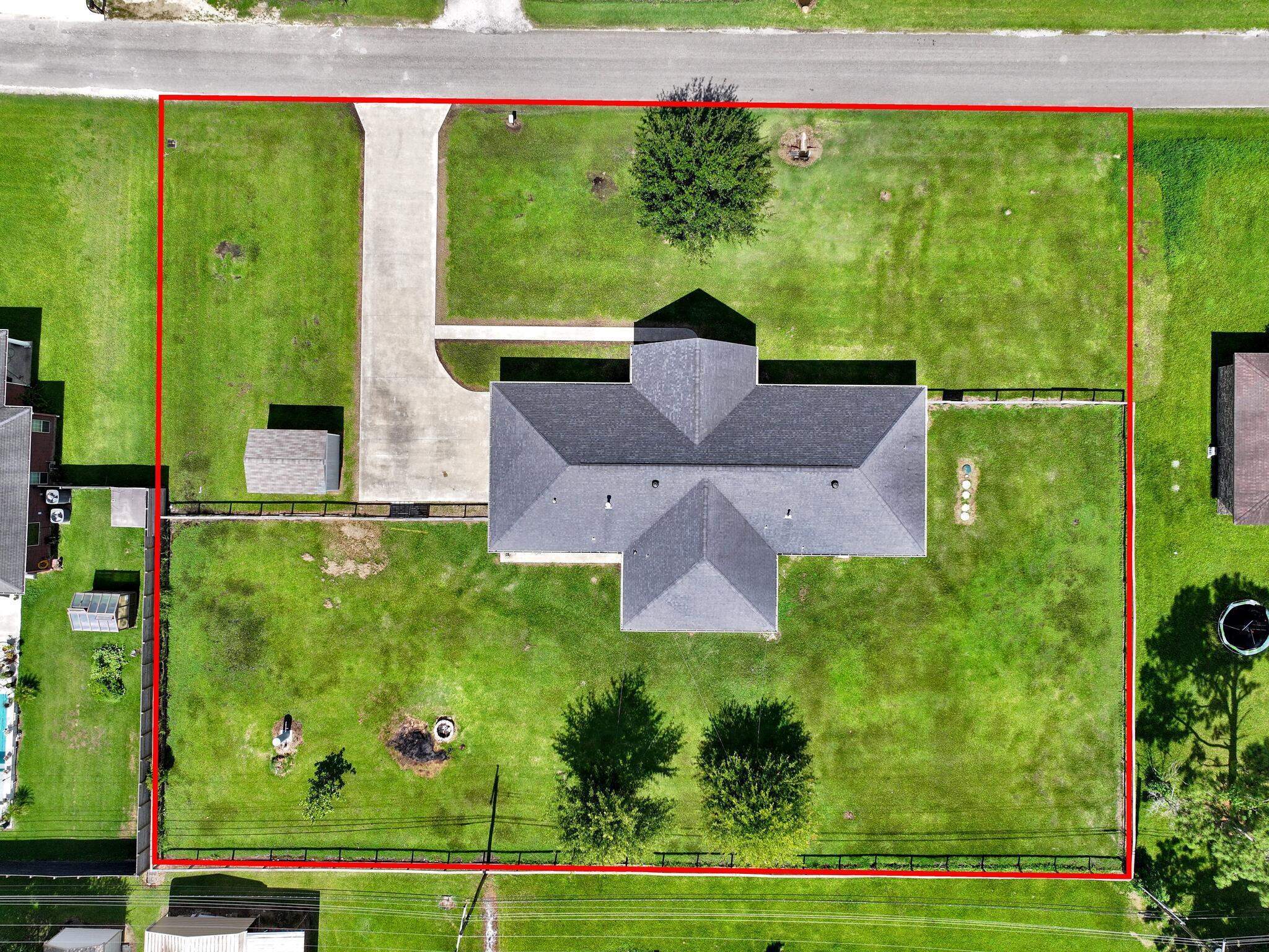 Property Photo: 5225 Highlander TX 77630