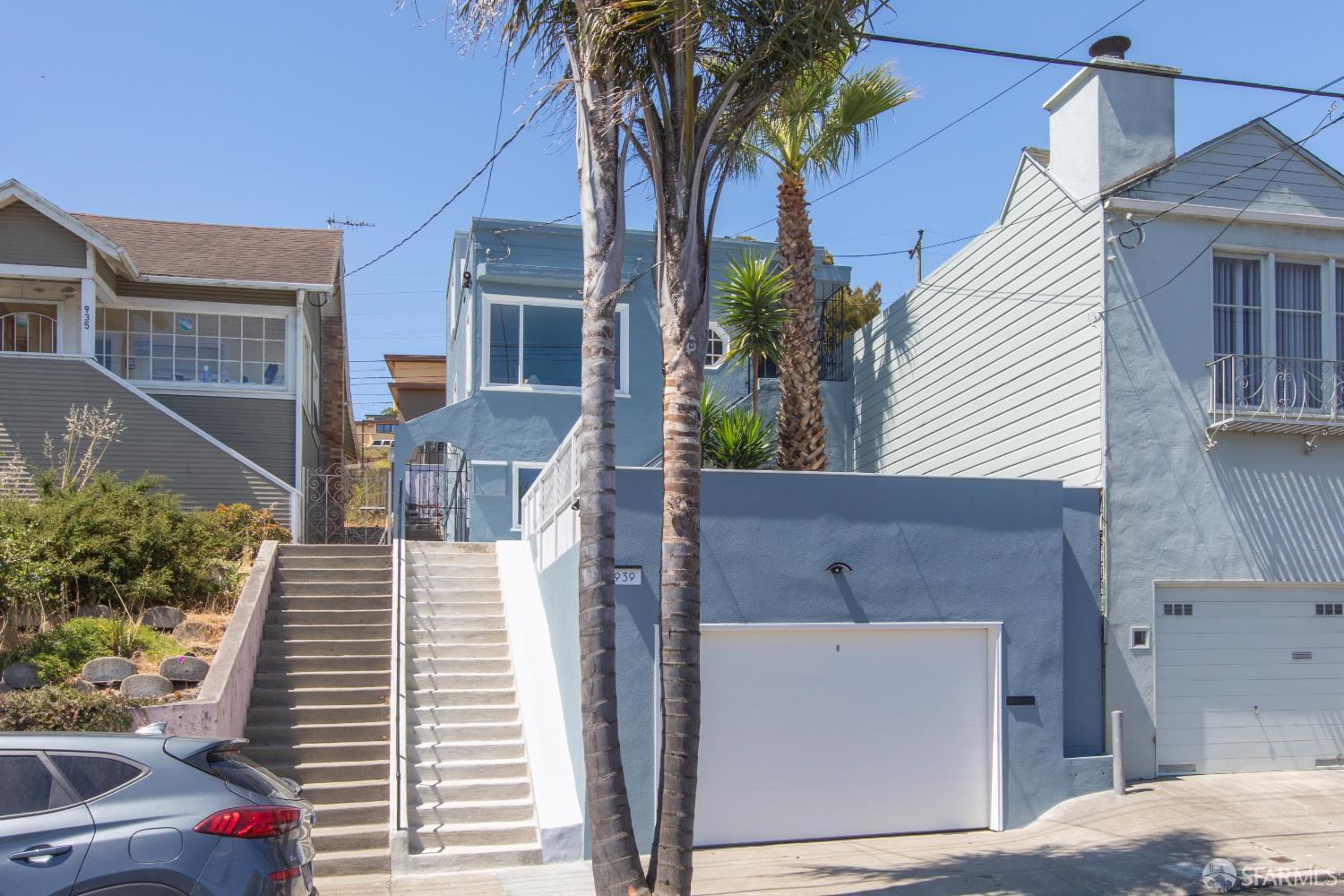 939 Innes Avenue  San Francisco CA 94124 photo