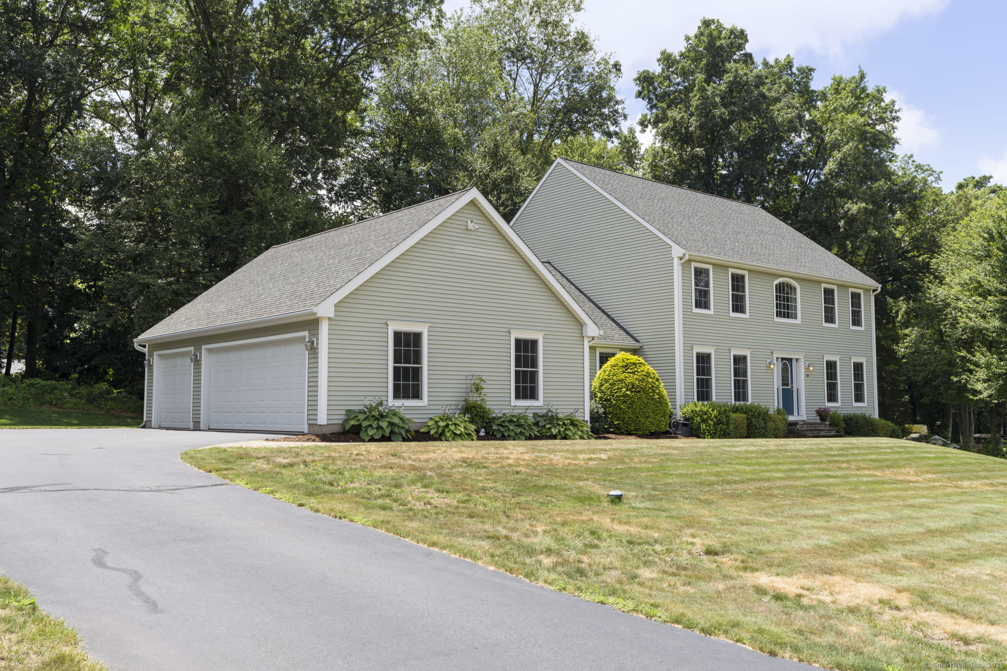 Property Photo:  54 Round Hill Road  CT 06040 