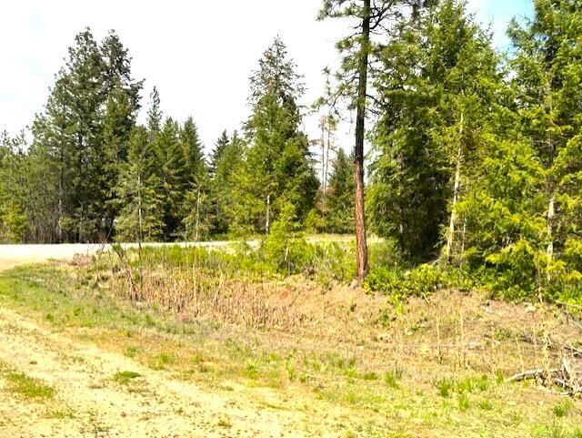 Property Photo: 4109 Cemetery Rd WA 99173