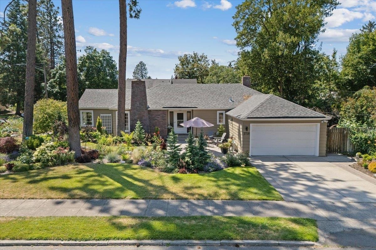 Property Photo: 2718 S Hatch St WA 99203