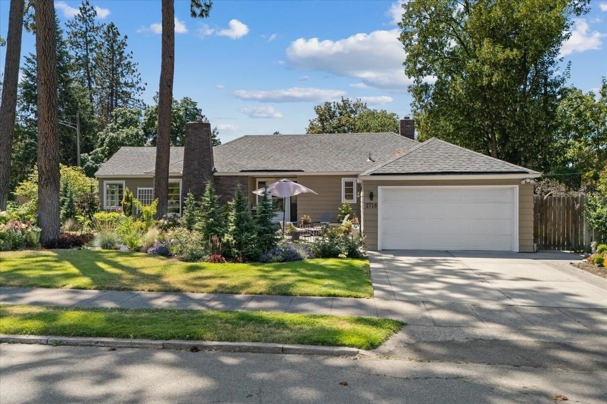 Property Photo: 2718 S Hatch St WA 99203
