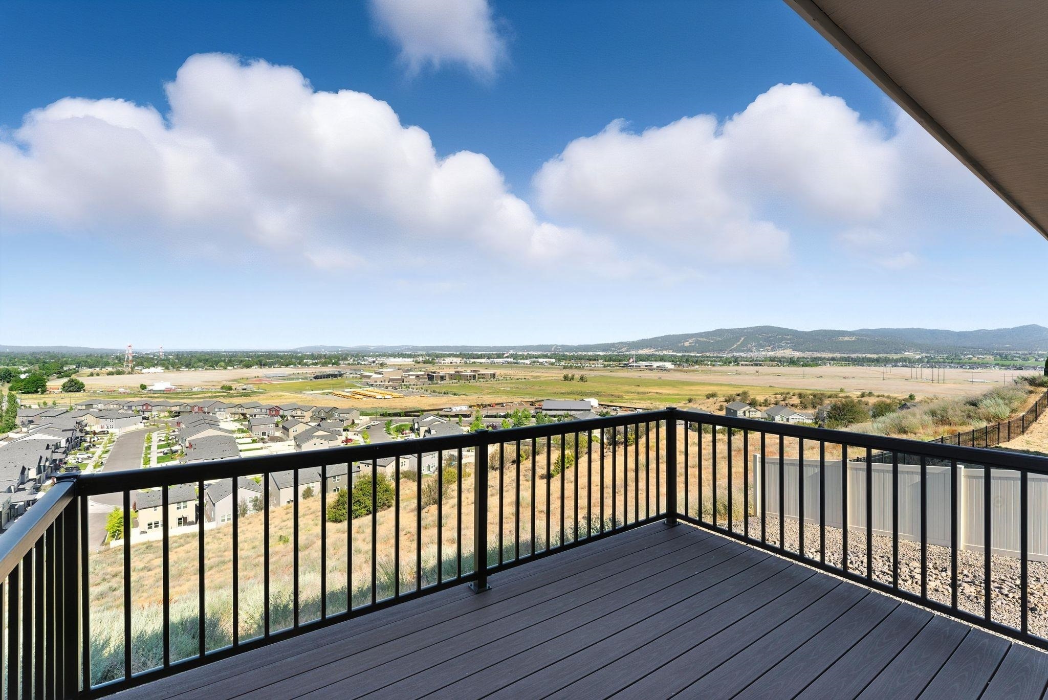 Property Photo: 20784 E Valley Vista Dr WA 99019