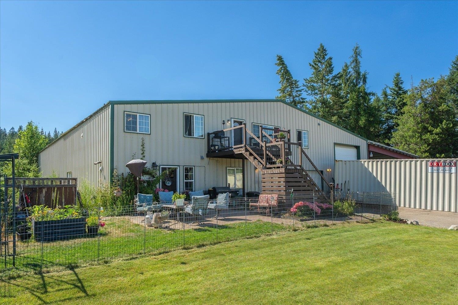 Property Photo: 8815 N Harvard Rd WA 99025