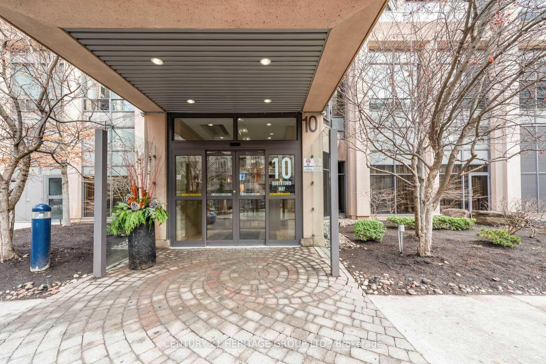 Property Photo: 10 Northtown Way Sph14 ON M2N 7L4