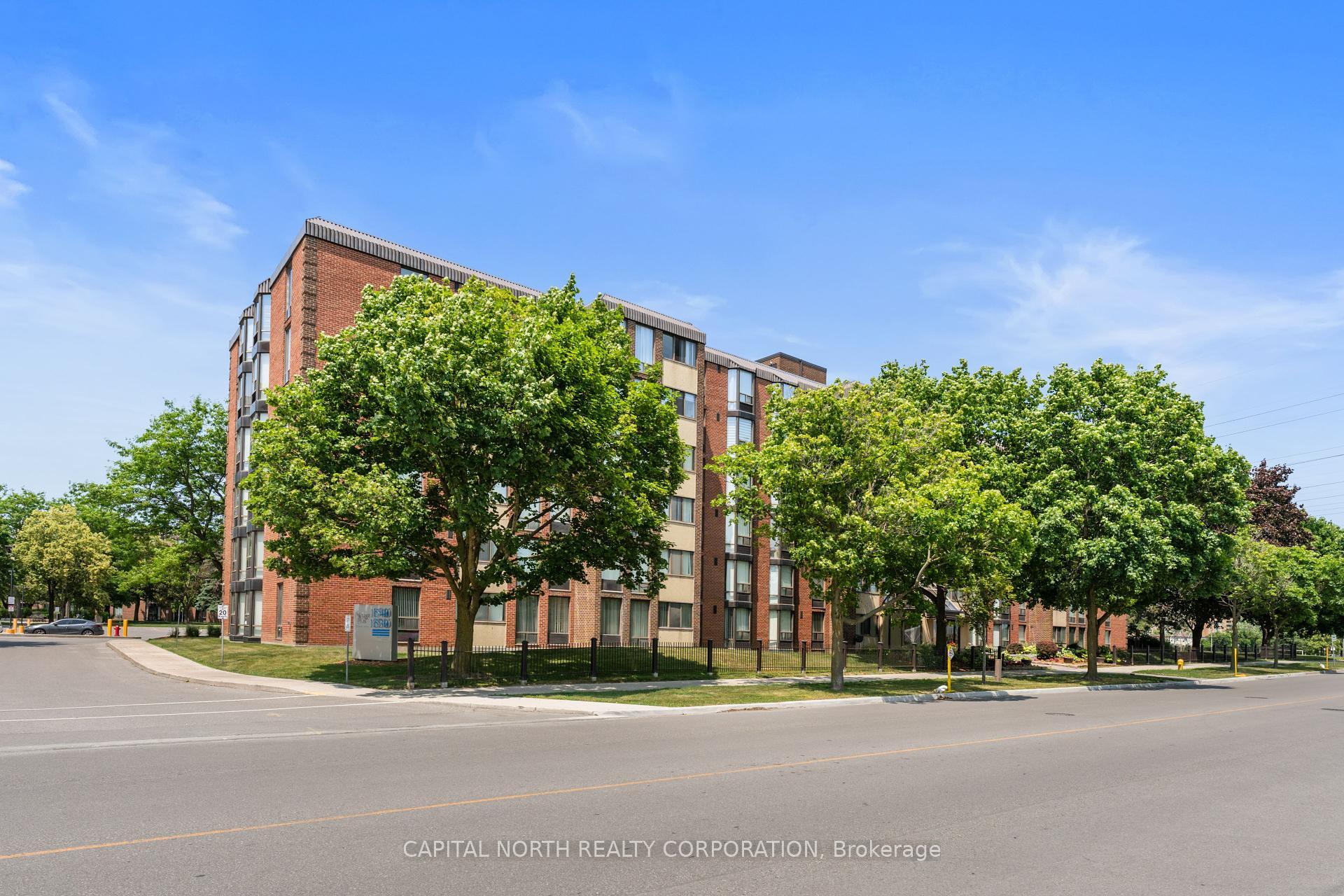Photo de la propriété:  1540 Pickering Parkway 402  ON L1V 3V9 