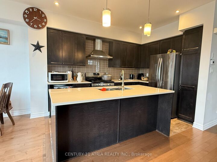 Property Photo:  534 Triangle Street  ON K2S 1E7 