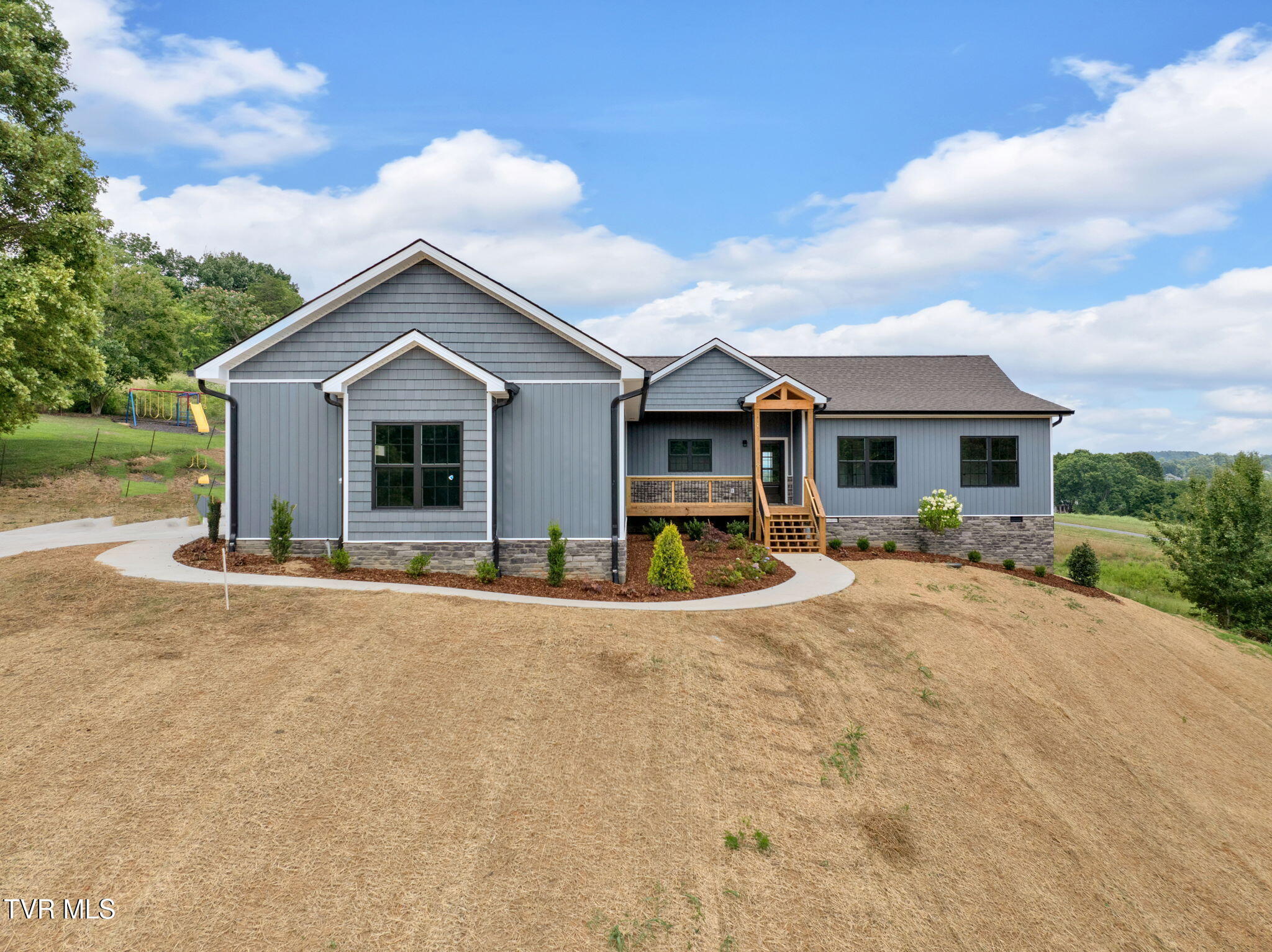 1208 Olde Oaks Drive  Johnson City TN 37615 photo