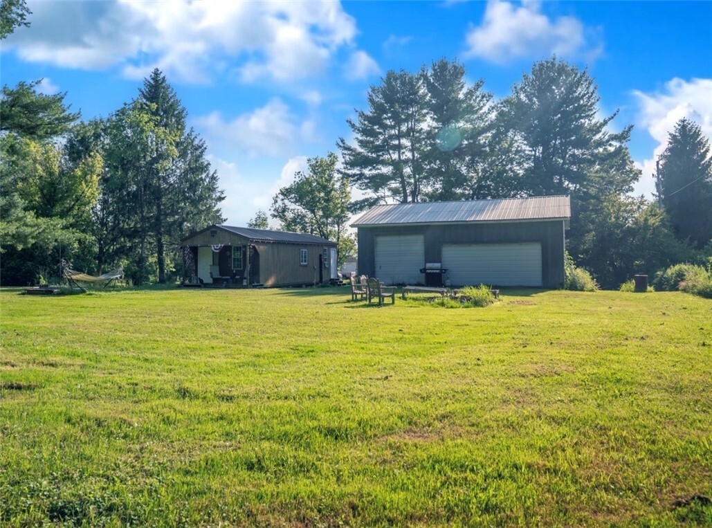 Property Photo: 1059 Milledgeville Rd PA 16314