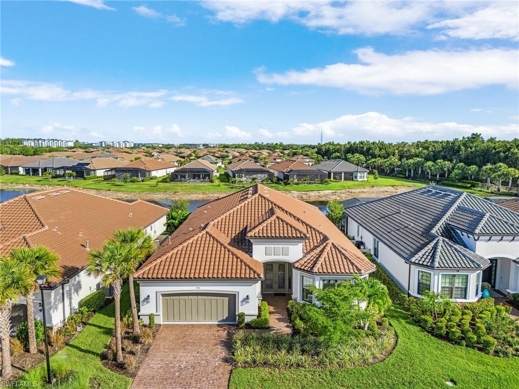 Property Photo: 8341 Promoso Ct FL 34114