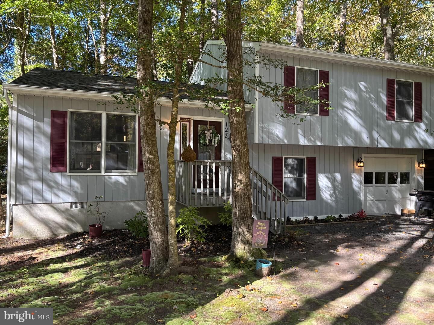 Property Photo: 123 Camelot Circle MD 21811
