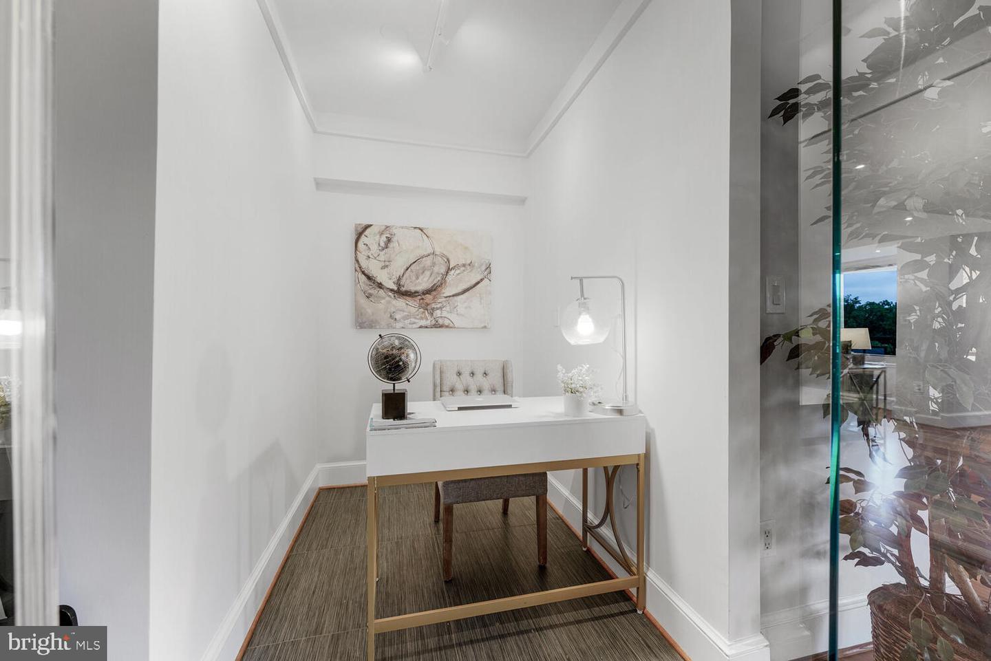 Property Photo:  4101 Cathedral Avenue NW 1202/1203  DC 20016 