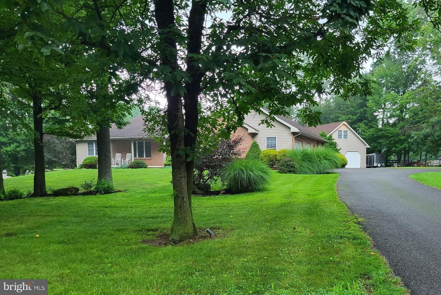 212 Walnut Dale Road  Shippensburg PA 17257 photo