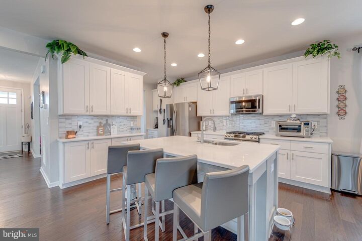 Property Photo:  990 Forsythia Lane  VA 22554 