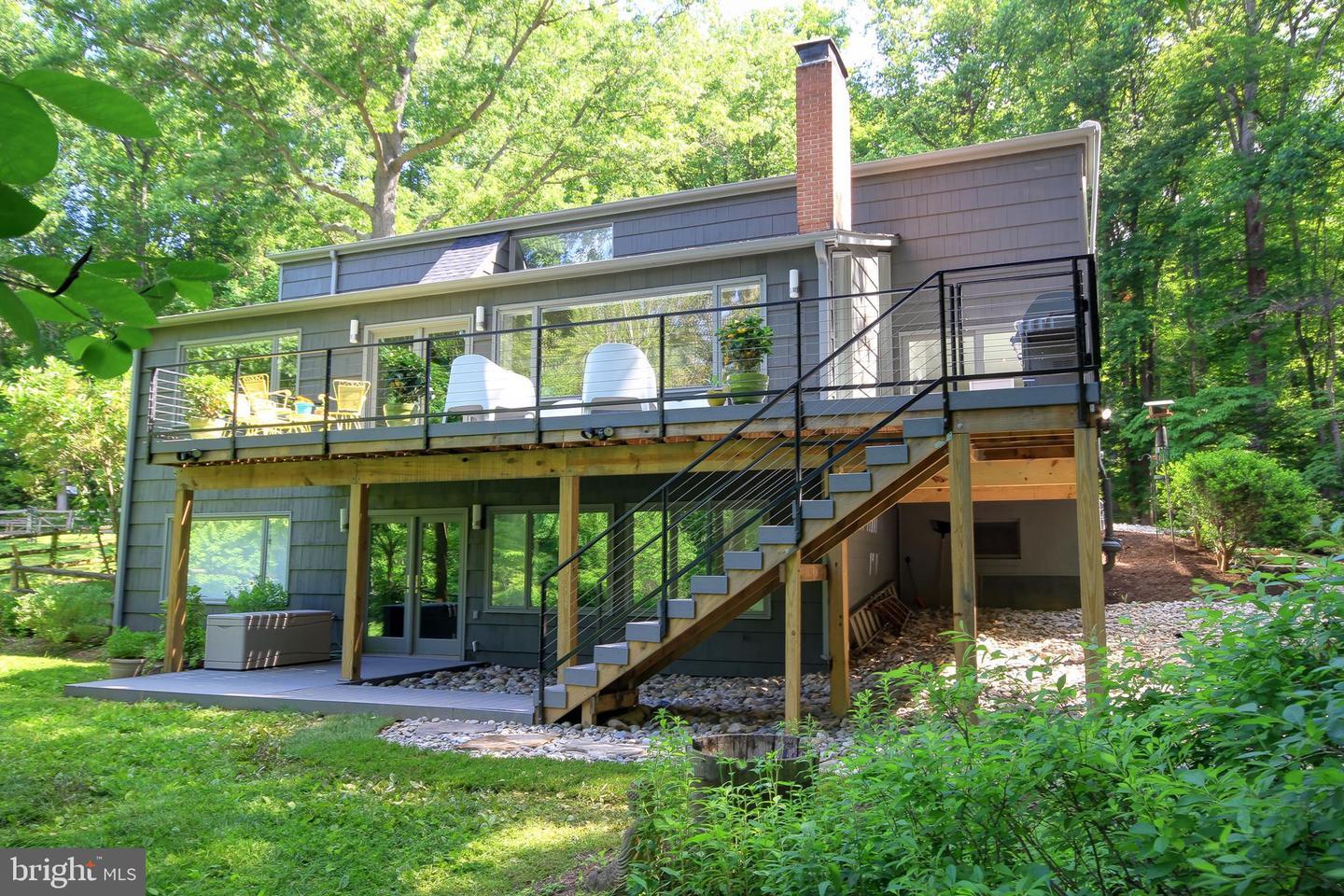 718 Springvale Road  Great Falls VA 22066 photo