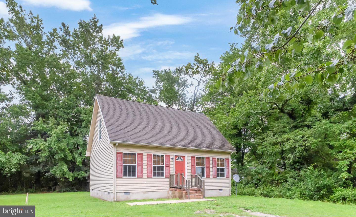 Property Photo: 619 Oxford Street MD 21851
