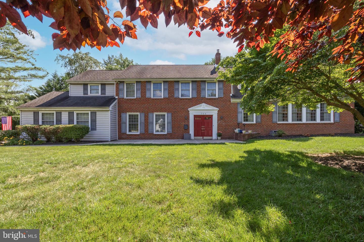 Property Photo: 744 Signal Light Road NJ 08057